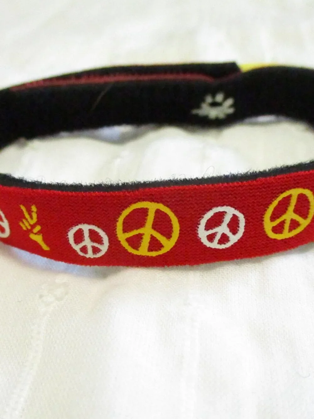 Cat collar-Beastie Bands Peace signs